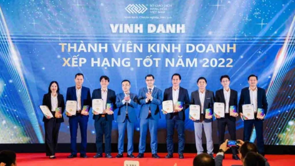 Đầu tư nông sản là gì? Bí quyết đầu tư nông sản trong giao dịch hàng hóa 2 SACT – Đối tác tin cậy của bạn trên thị trường đầu tư nông sản phái sinh