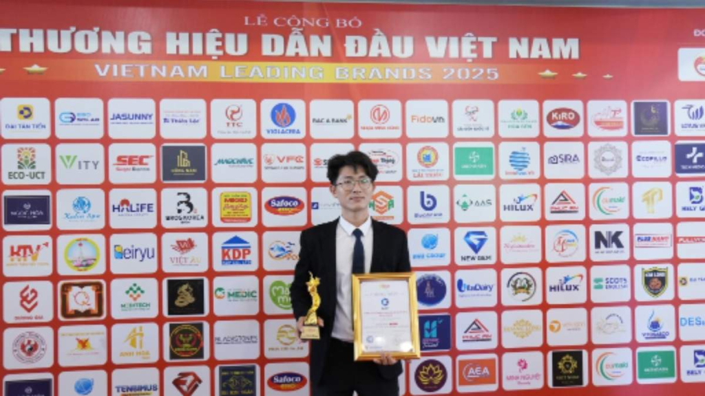 CÔNG TY CỔ PHẦN GIAO DỊCH HÀNG HÓA ĐÔNG NAM Á (SACT) ĐƯỢC VINH DANH TRONG TOP 10 CÔNG TY TÀI CHÍNH UY TÍN 3 thumb seo 33
