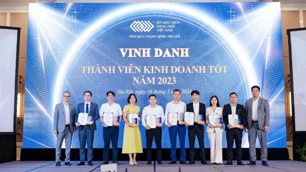 Cập nhật giá cao su hôm nay và chiến lược giao dịch phái sinh hiệu quả 4 Giá cao su hôm nay